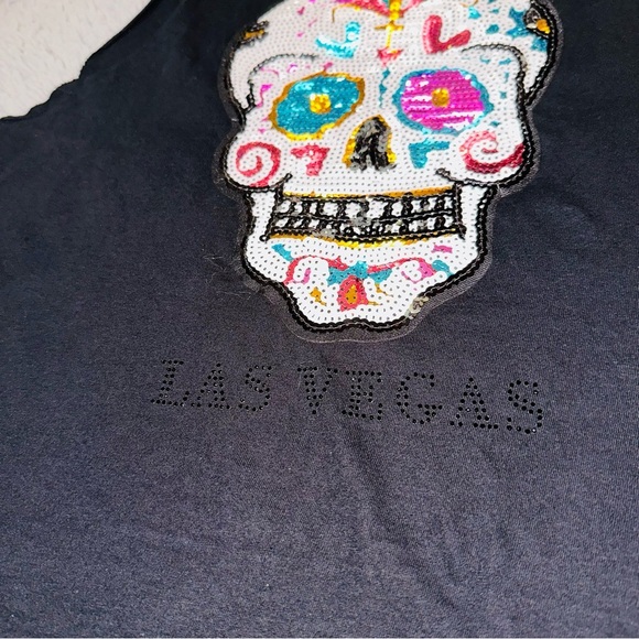 Las Vegas sequin skull cutout top - Picture 3 of 11